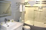 Mammoth Condo Rental Chateau Blanc 1: Second bathroom has a bath tub and heated floors